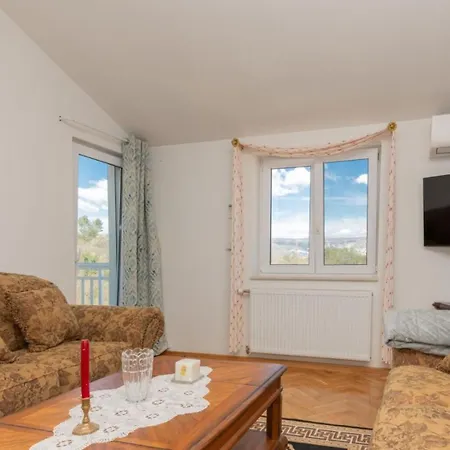 别墅 Zovko In By Guide *