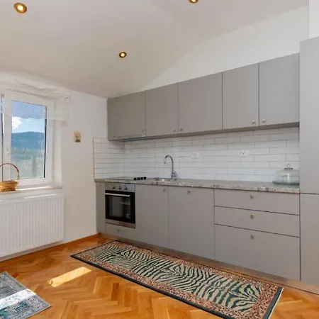 Zovko In By Guide Vila Makarska