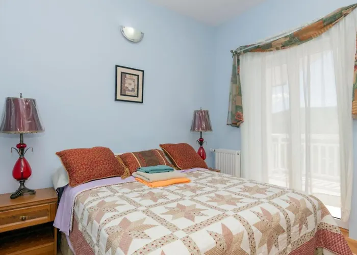 Вілла Zovko In By Guide