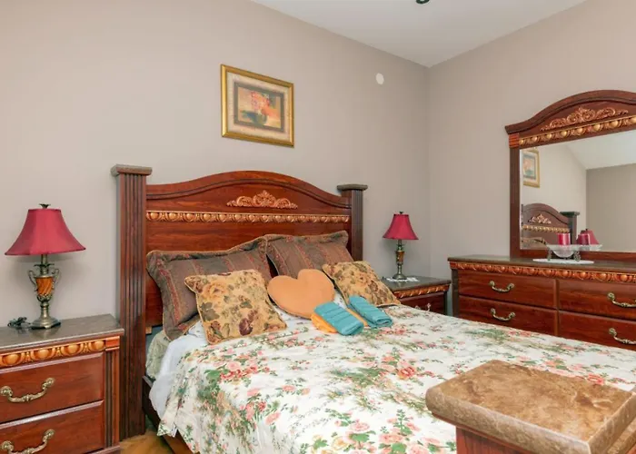 Zovko In By Guide * Макарська