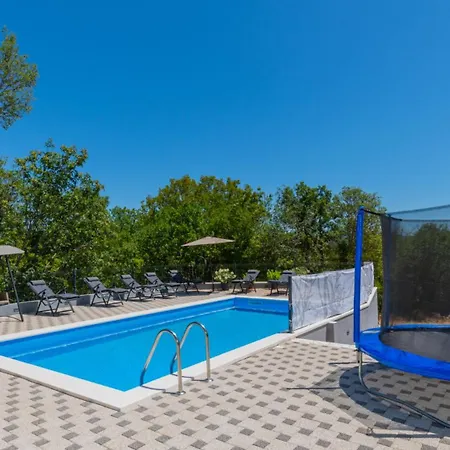 Zovko In By Guide Makarska