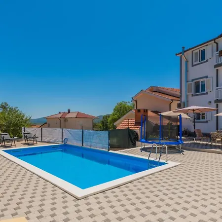 Zovko In By Guide Villa