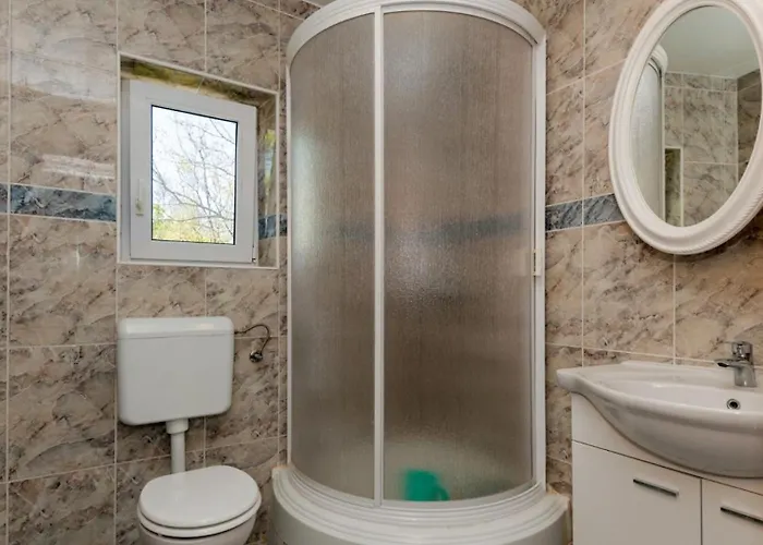 Zovko In By Guide Villa