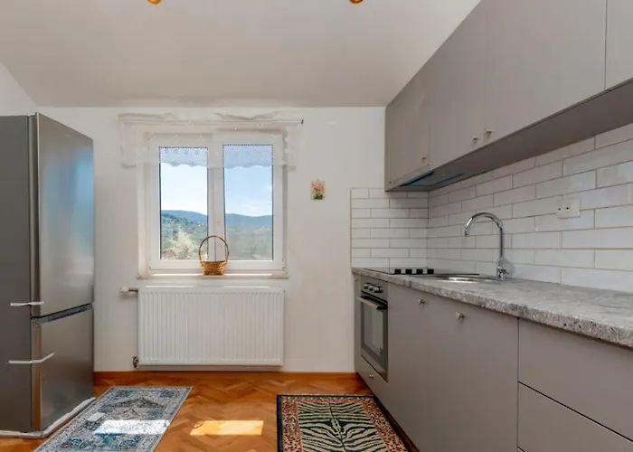 Zovko In By Guide Villa